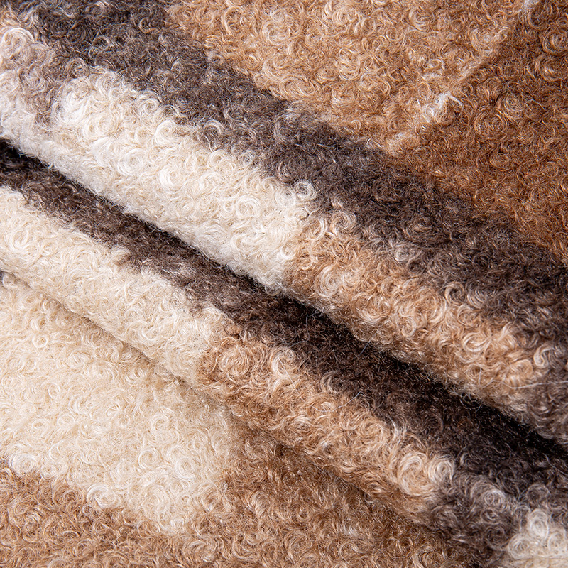 HOY-farbige Hohlkräuselgarnserie